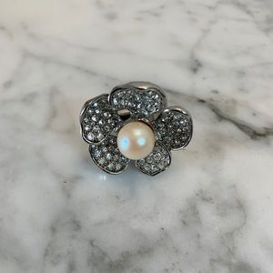 Banana Republic Crystal Flower Ring